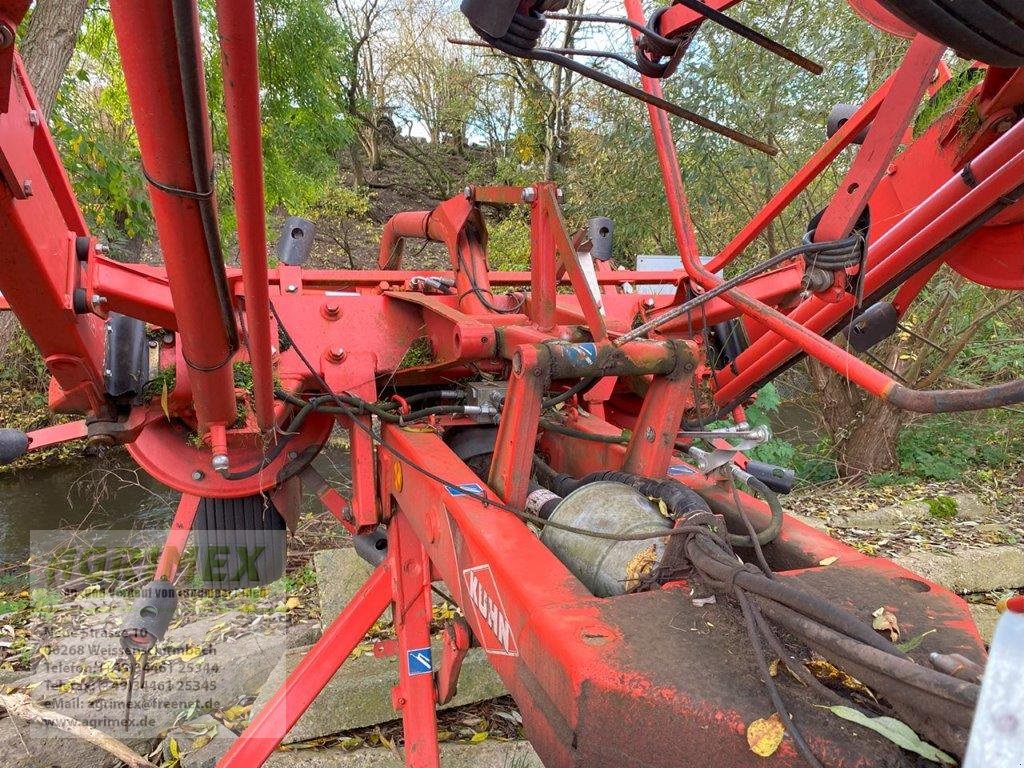 Heuwender tip Kuhn GF 8702 T, Gebrauchtmaschine in Weißenschirmbach (Poză 3)