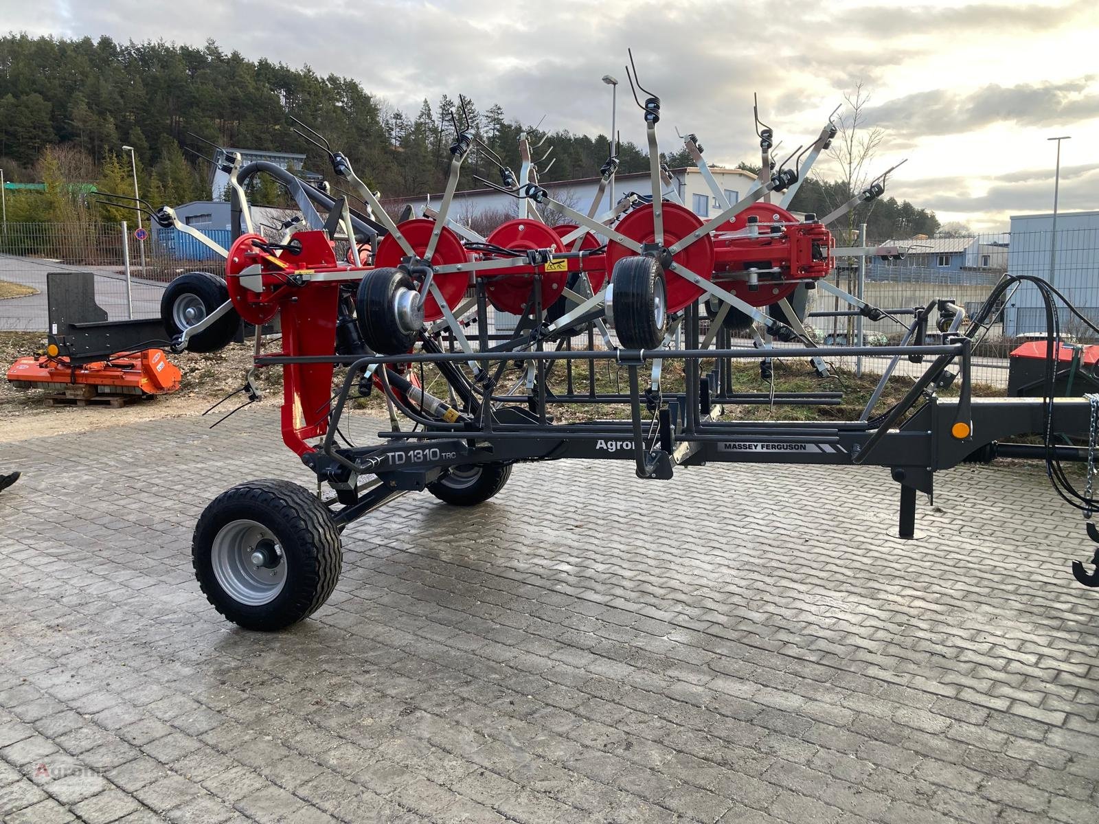 Heuwender za tip Massey Ferguson TD 1310 TRC, Neumaschine u Münsingen (Slika 7)