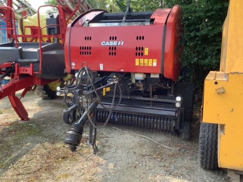 Hochdruckpresse of the type Case IH 455, Gebrauchtmaschine in les hayons (Picture 1)