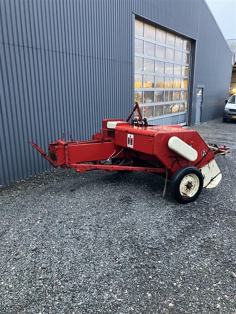 Hochdruckpresse tip Case IH B47 småballe presser, Gebrauchtmaschine in Glamsbjerg (Poză 3)