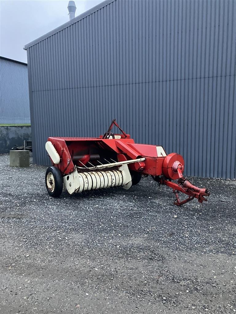 Hochdruckpresse от тип Case IH B47 småballe presser, Gebrauchtmaschine в Glamsbjerg (Снимка 2)