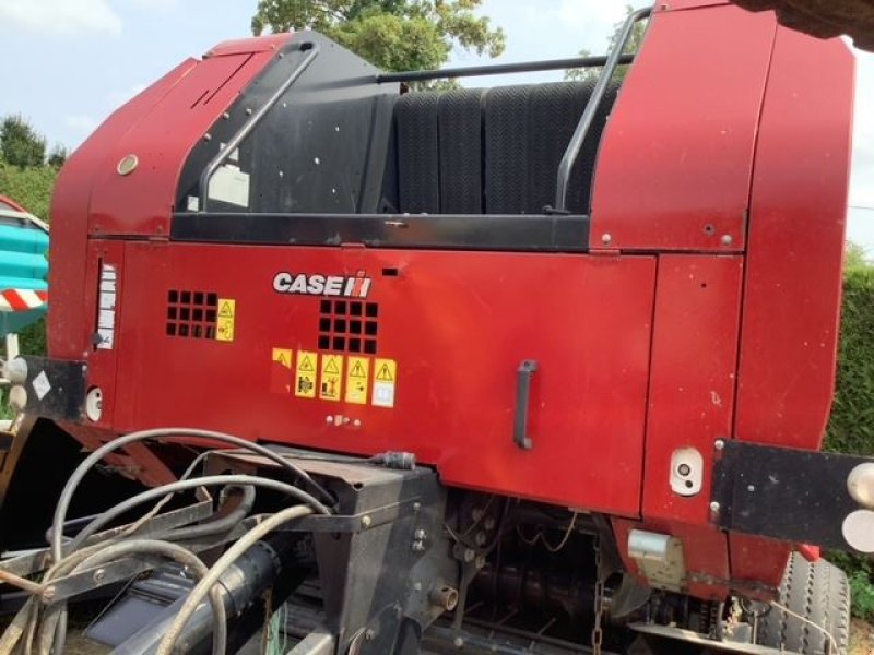 Hochdruckpresse van het type Case IH RB454, Gebrauchtmaschine in les hayons (Foto 3)