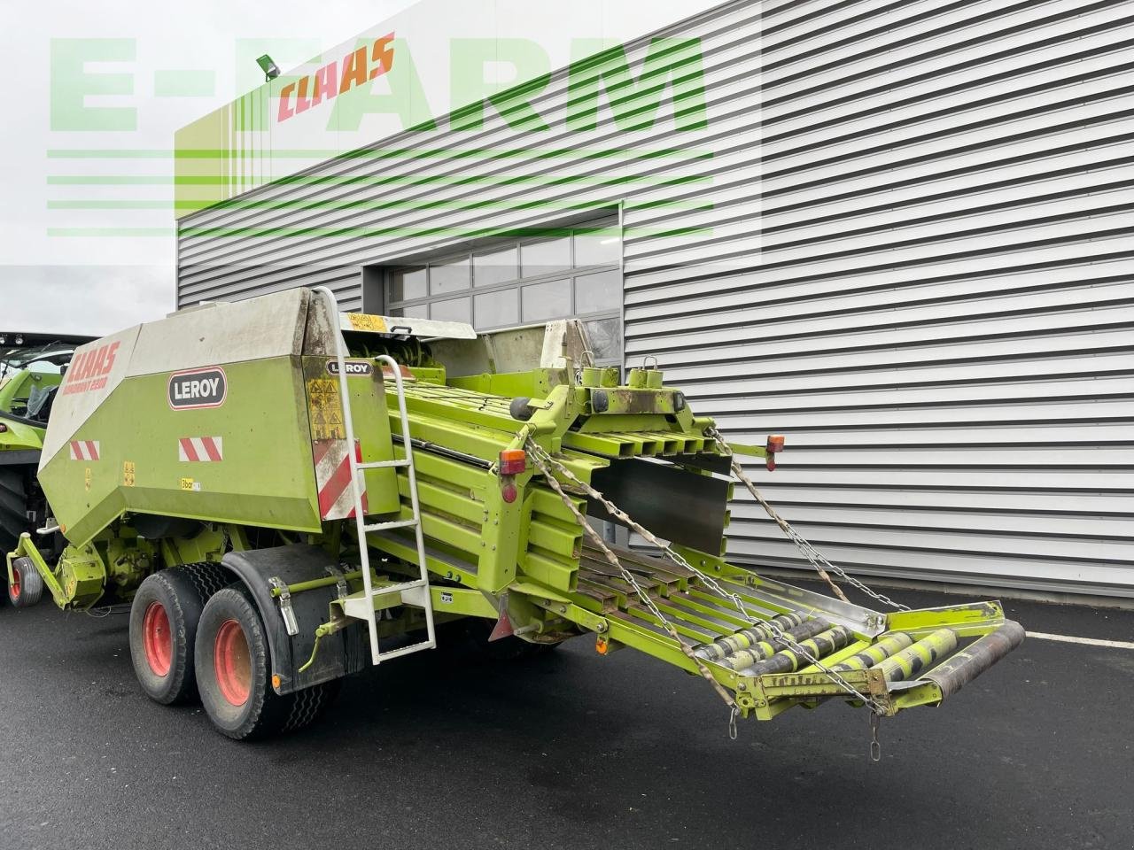 Hochdruckpresse du type CLAAS quadrant 2200, Gebrauchtmaschine en SAULZET (Photo 3)