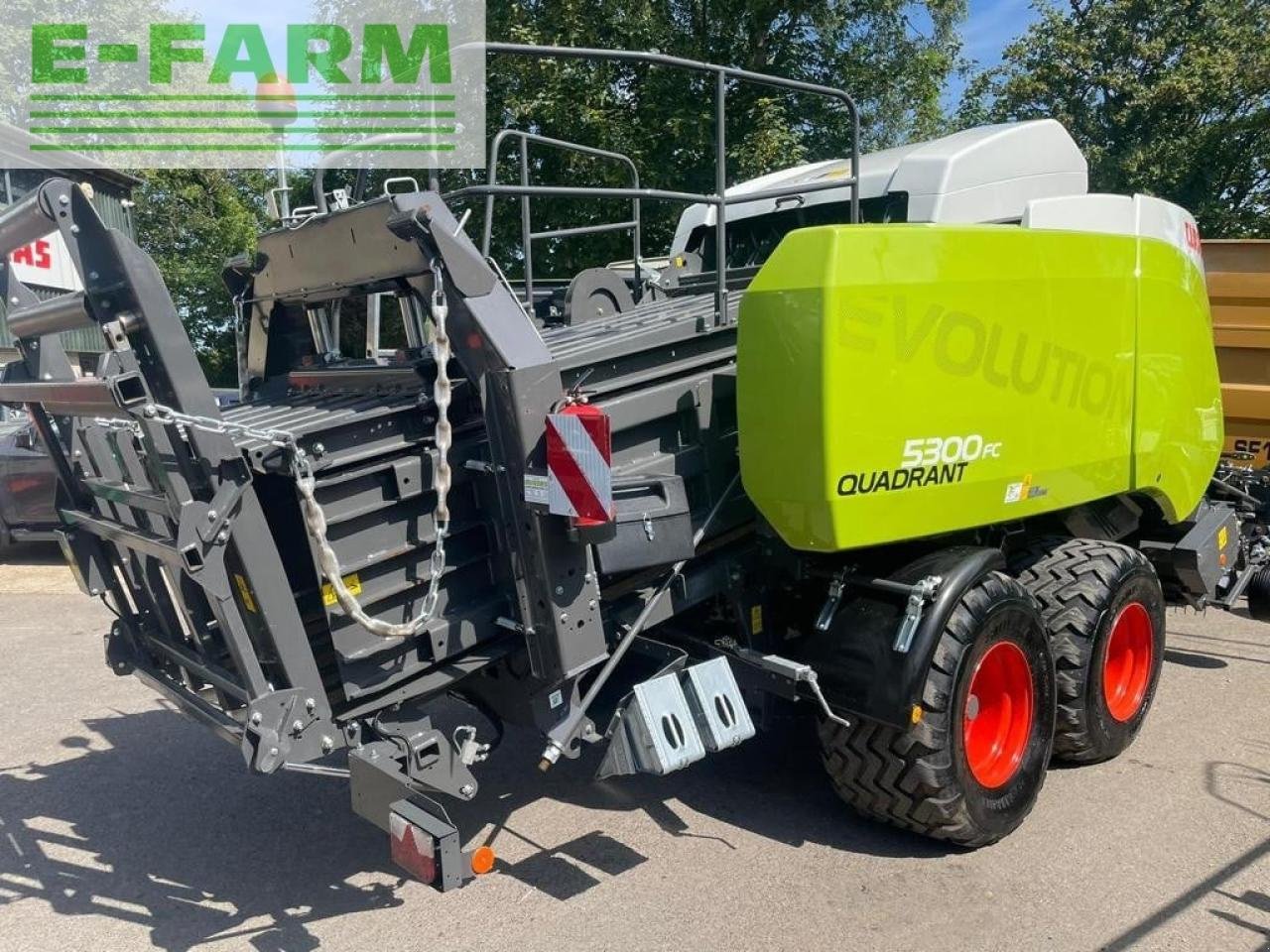 Hochdruckpresse типа CLAAS QUADRANT 5300FC, Gebrauchtmaschine в PETWORTH (Фотография 3)