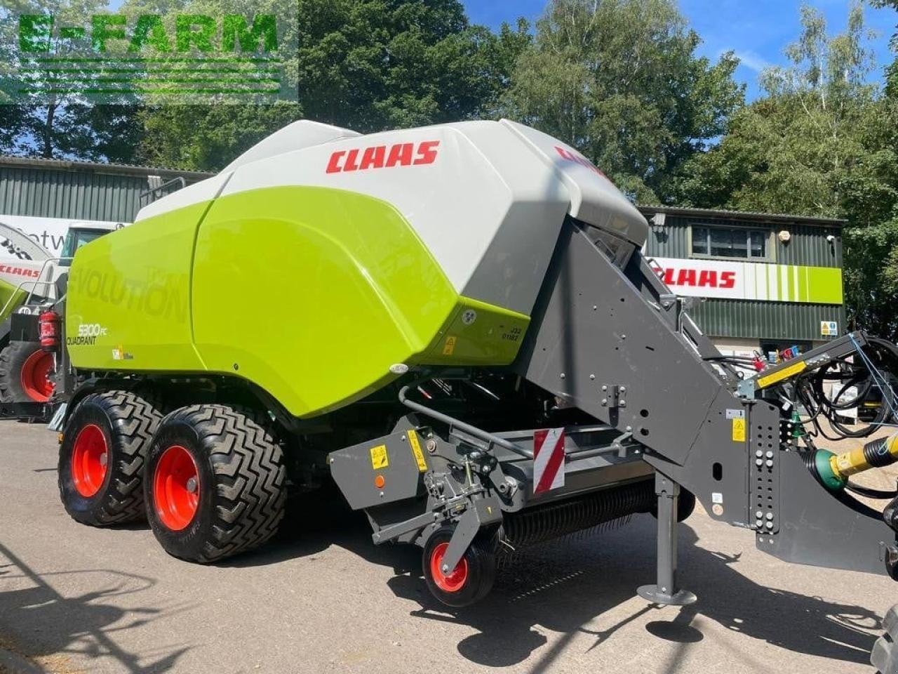 Hochdruckpresse типа CLAAS QUADRANT 5300FC, Gebrauchtmaschine в PETWORTH (Фотография 1)