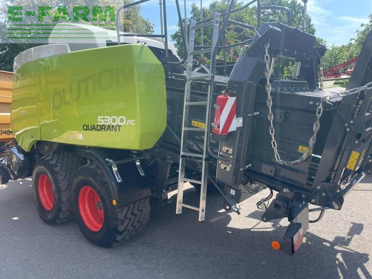 Hochdruckpresse типа CLAAS QUADRANT 5300FC, Gebrauchtmaschine в PETWORTH (Фотография 2)