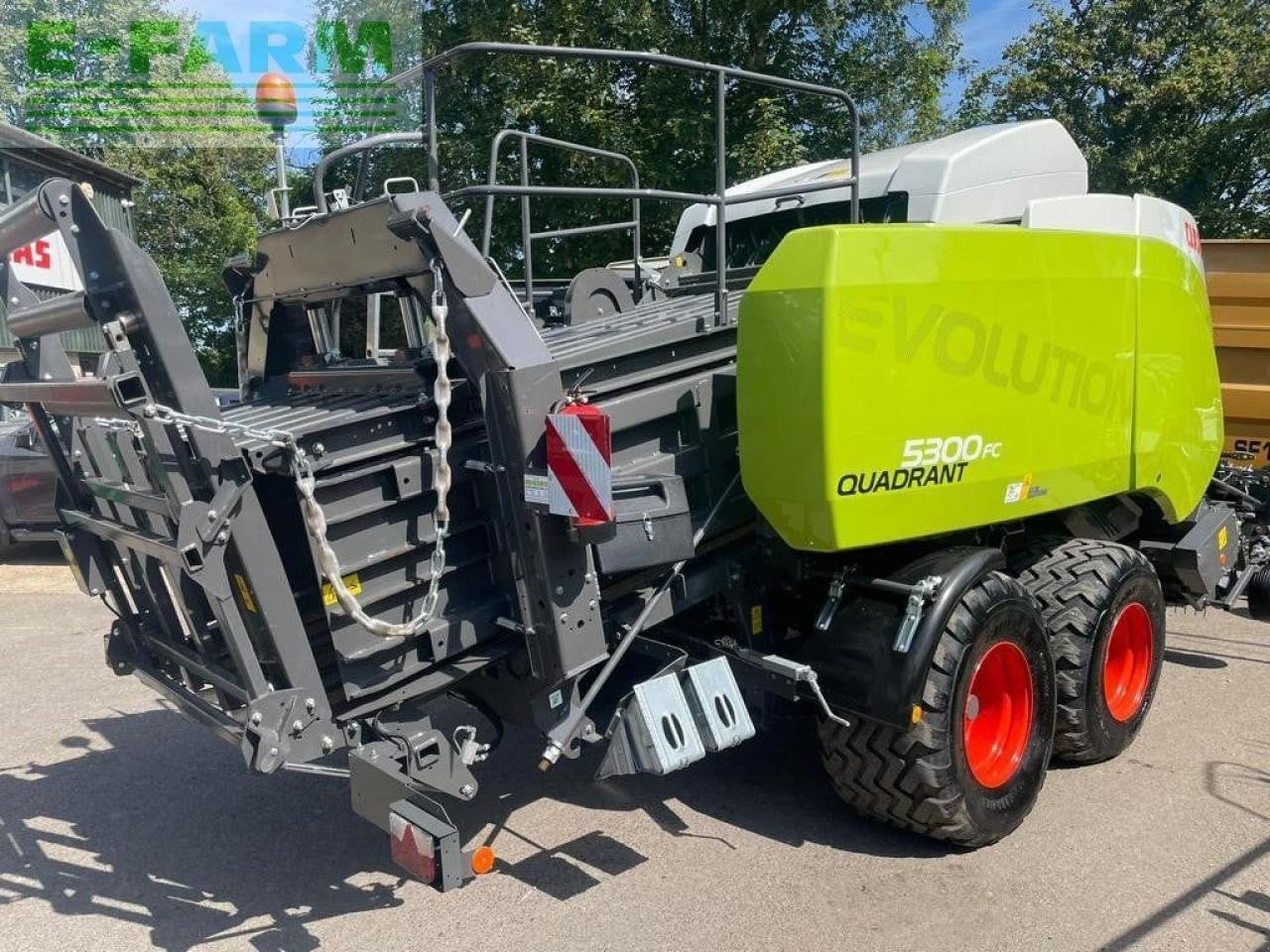 Hochdruckpresse типа CLAAS QUADRANT 5300FC, Gebrauchtmaschine в PETWORTH (Фотография 3)