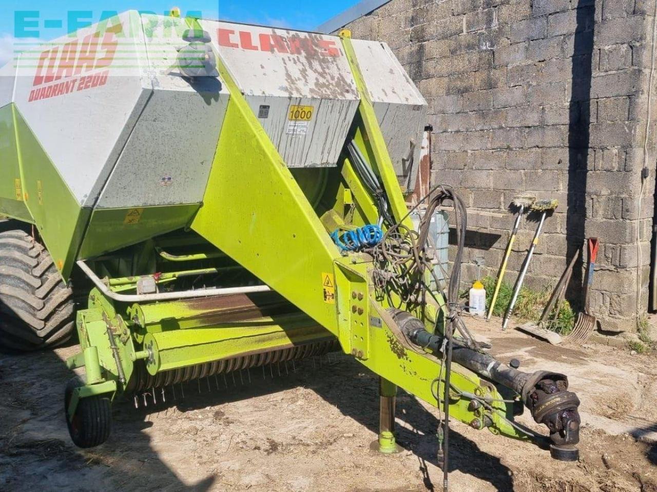 Hochdruckpresse typu CLAAS USED 2001 QUADRANT 2200, Gebrauchtmaschine v PUDDLETOWN, DORCHESTER (Obrázek 2)