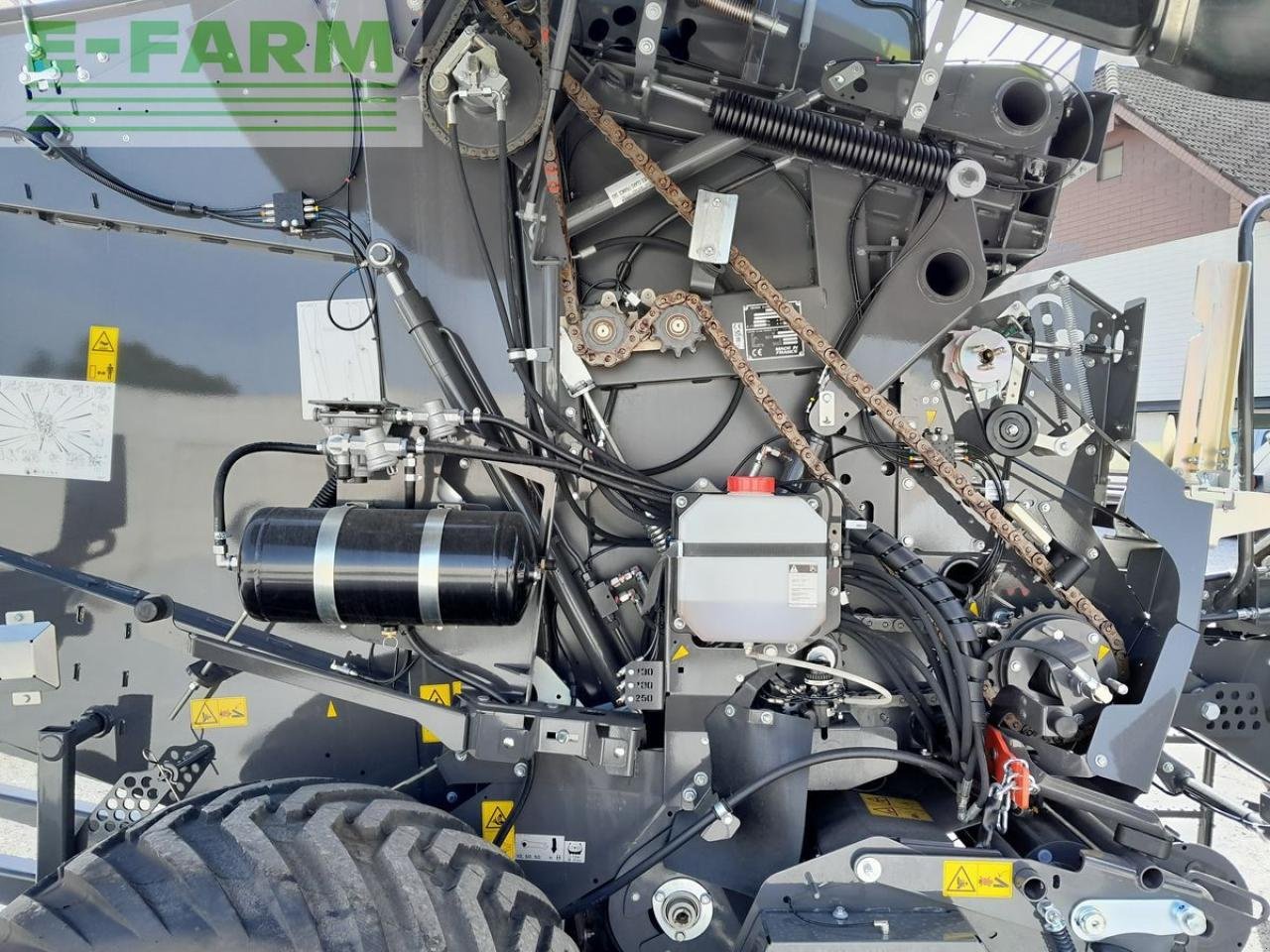 Hochdruckpresse del tipo CLAAS variant 585 rc, Gebrauchtmaschine en ELIXHAUSEN (Imagen 3)