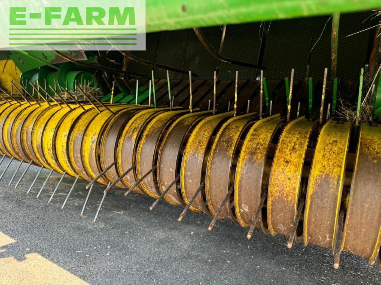 Hochdruckpresse типа John Deere 592, Gebrauchtmaschine в Ytrac (Фотография 3)