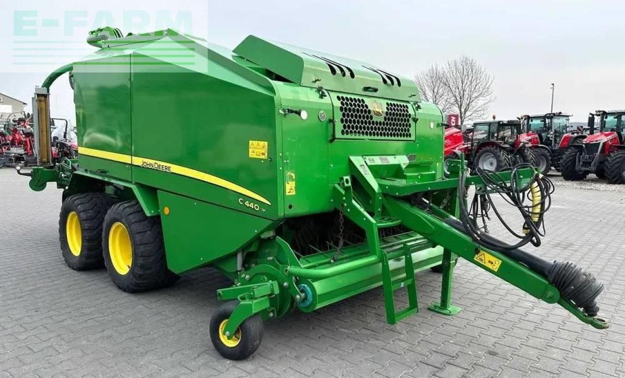 Hochdruckpresse van het type John Deere c 440 r, Gebrauchtmaschine in SOKOŁY (Foto 3)