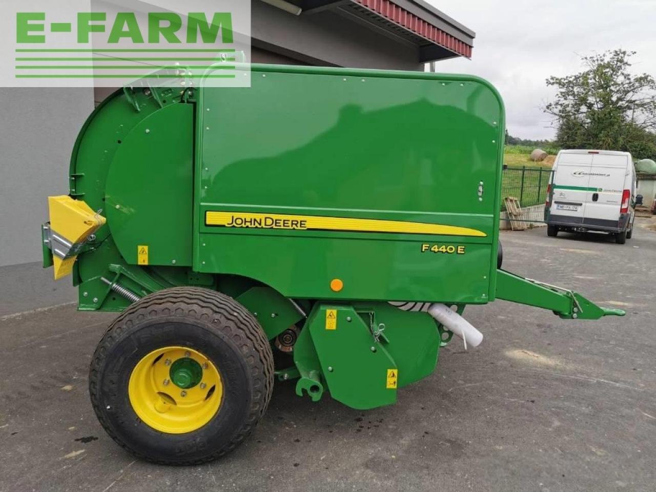 Hochdruckpresse van het type John Deere f440e, Gebrauchtmaschine in SV. TROJIC (Foto 5)