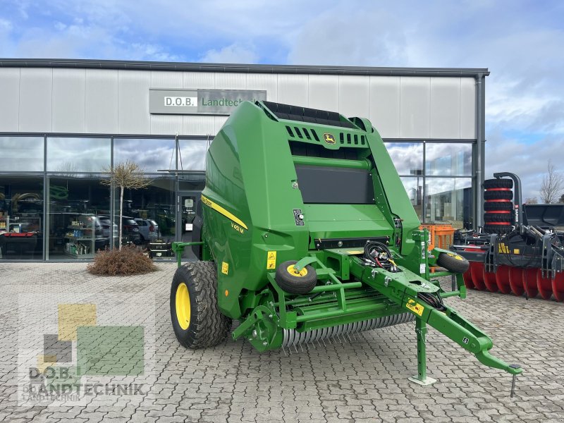 Hochdruckpresse des Typs John Deere V451M, Gebrauchtmaschine in Langweid am Lech (Bild 1)