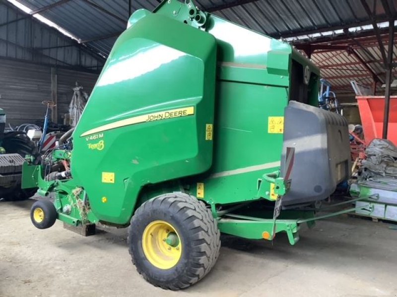 Hochdruckpresse du type John Deere V461M, Gebrauchtmaschine en les hayons (Photo 3)