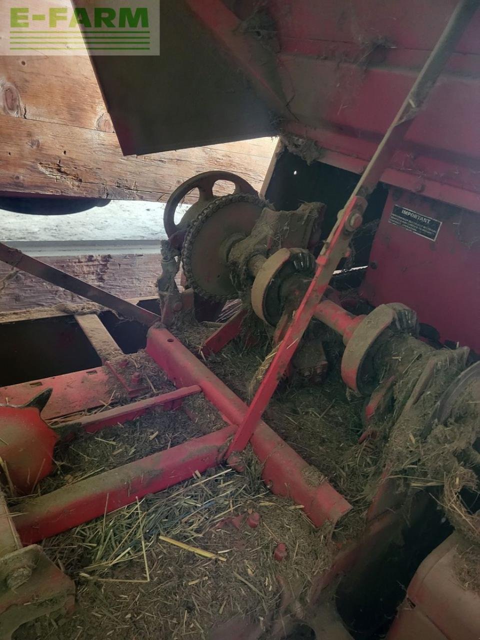 Hochdruckpresse Türe ait Massey Ferguson 124, Gebrauchtmaschine içinde NIEDERWÖLZ (resim 2)