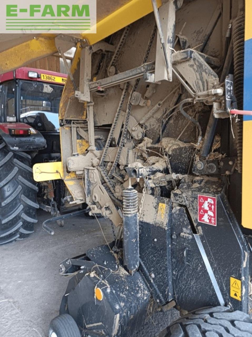 Hochdruckpresse of the type New Holland br7070 crop cutter, Gebrauchtmaschine in CHAUVONCOURT (Picture 8)