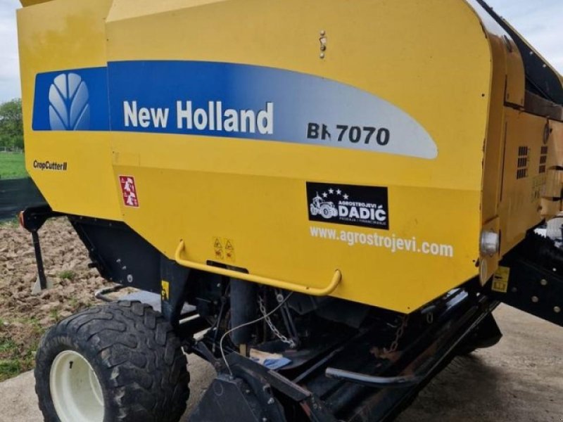 Hochdruckpresse του τύπου New Holland br7070 cropcutter ii, Gebrauchtmaschine σε ŽUPANJA (Φωτογραφία 1)