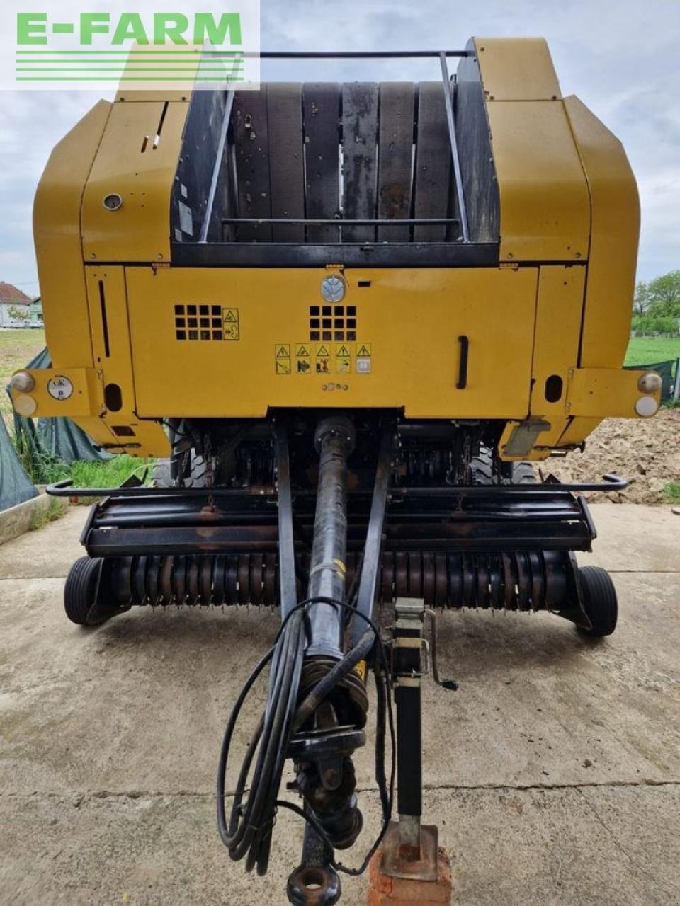 Hochdruckpresse типа New Holland br7070 cropcutter ii, Gebrauchtmaschine в ŽUPANJA (Фотография 3)