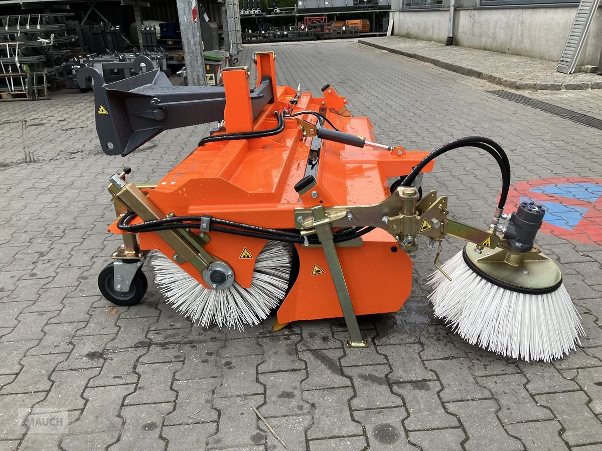 Hochdruckreiniger Türe ait Bema 20 Kehrmaschine  2300mm Weidemann Aufnahme, Neumaschine içinde Burgkirchen (resim 3)