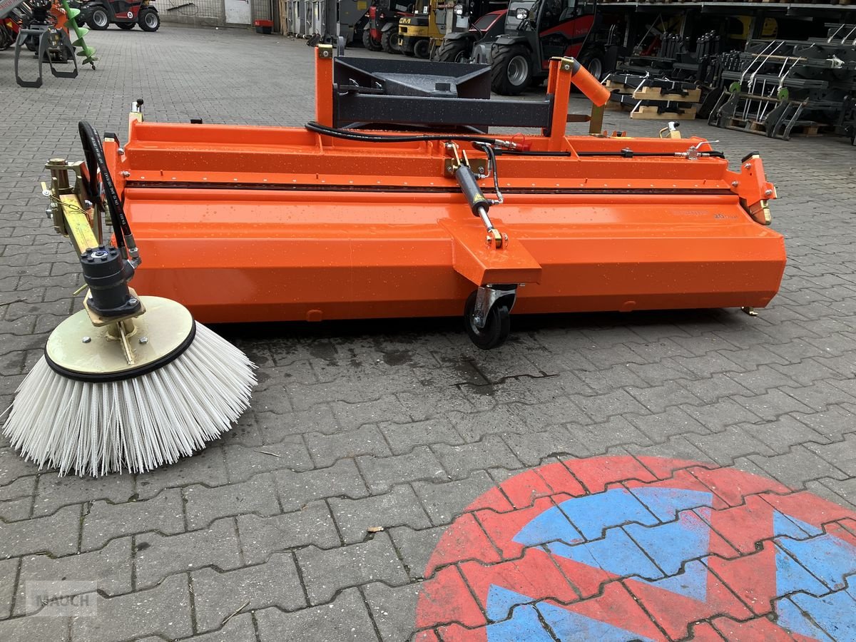 Hochdruckreiniger van het type Bema 20 Kehrmaschine  2300mm Weidemann Aufnahme, Neumaschine in Burgkirchen (Foto 2)