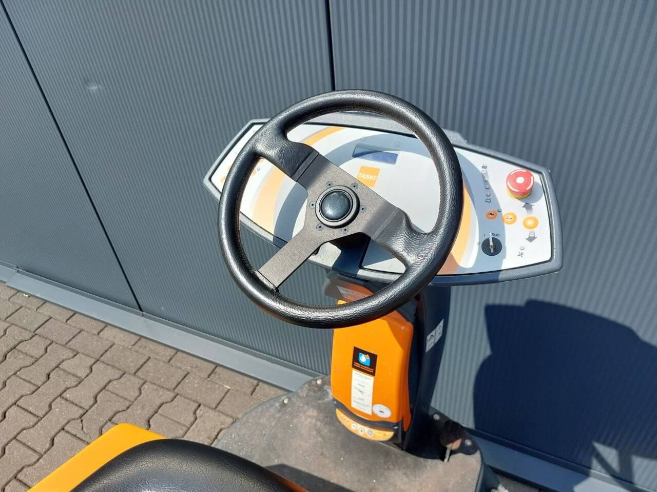 Hochdruckreiniger du type Sonstige Taski Swingo 4000, Gebrauchtmaschine en Barneveld (Photo 7)