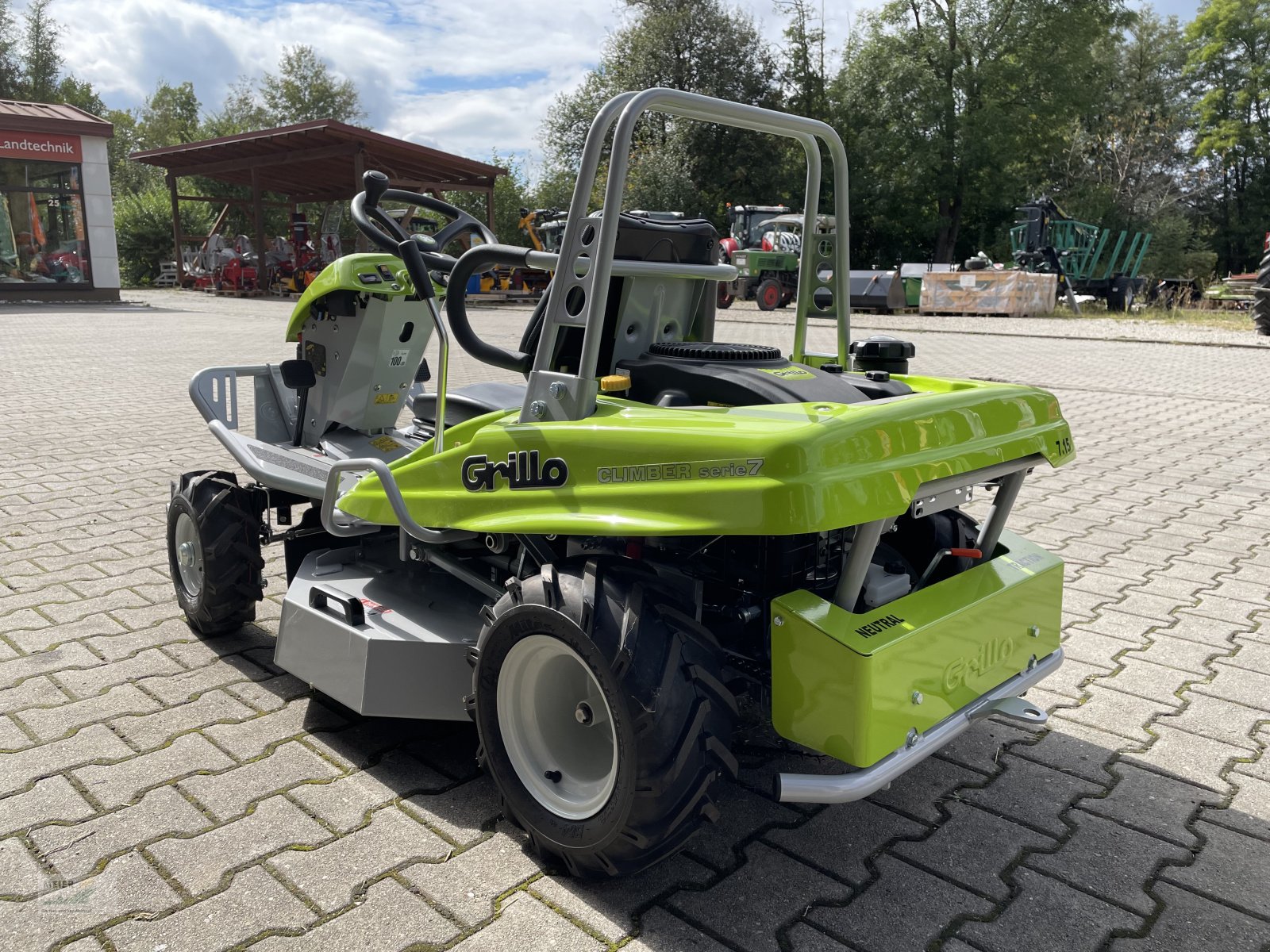 Hochgras/Wiesenmäher du type Grillo Climber 7.15, Neumaschine en Hersbruck (Photo 2)