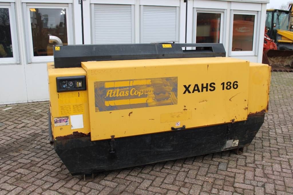 Hof-Kompressor tipa Atlas Copco XAHS 186, Gebrauchtmaschine u Rucphen (Slika 1)