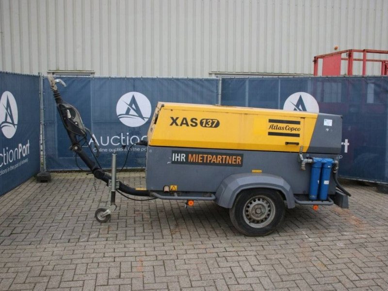 Hof-Kompressor del tipo Atlas Copco XAS 137, Gebrauchtmaschine en Antwerpen (Imagen 1)