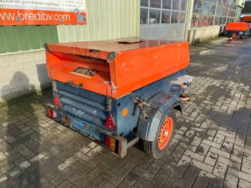 Hof-Kompressor des Typs Atlas Copco XAS 37 KD, Gebrauchtmaschine in Roosendaal (Bild 5)