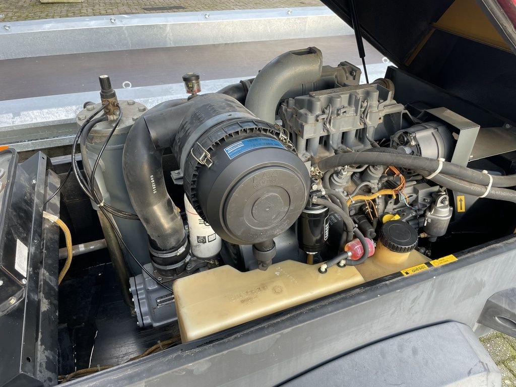 Hof-Kompressor za tip Atlas Copco XAS 57 DD mobiele compressor, Gebrauchtmaschine u Neer (Slika 8)