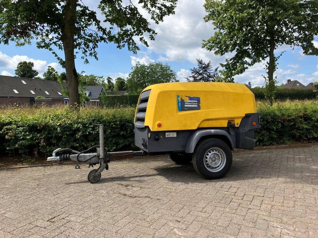 Hof-Kompressor van het type Atlas Copco XAS58, Gebrauchtmaschine in Antwerpen (Foto 1)