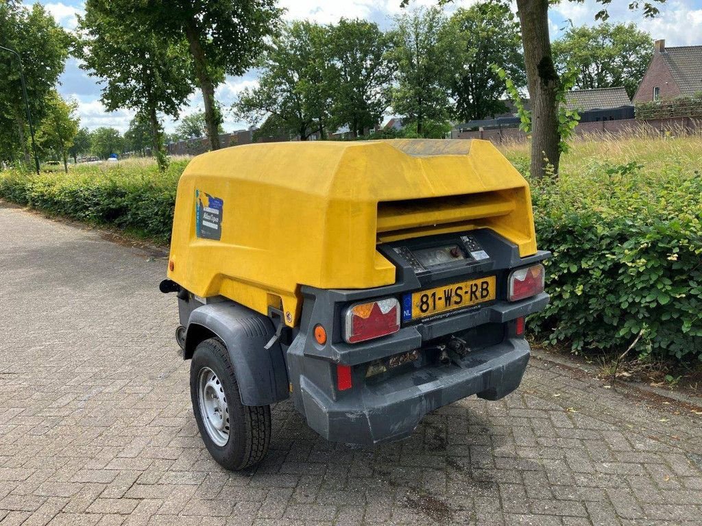 Hof-Kompressor van het type Atlas Copco XAS58, Gebrauchtmaschine in Antwerpen (Foto 3)