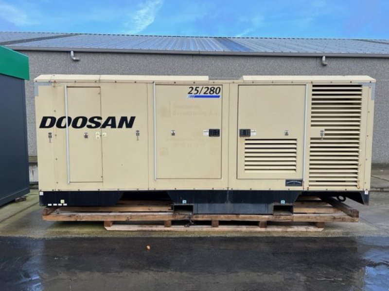 Hof-Kompressor del tipo Doosan 25/280, Gebrauchtmaschine en Egem (Imagen 1)