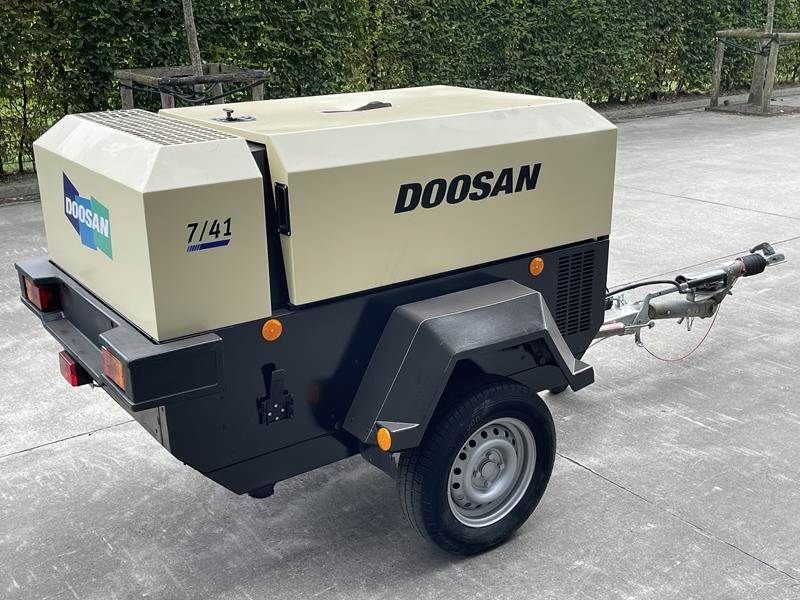 Hof-Kompressor del tipo Doosan 7 / 41 - N, Gebrauchtmaschine en Waregem (Imagen 7)