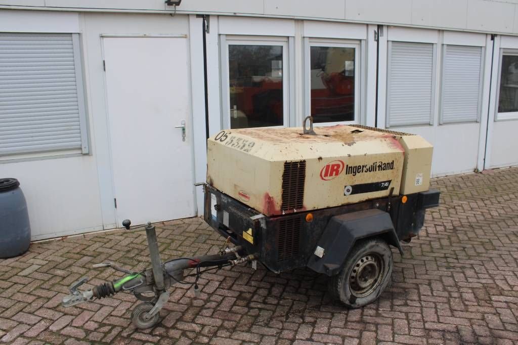 Hof-Kompressor tipa Ingersoll Rand 7/41, Gebrauchtmaschine u Rucphen (Slika 1)