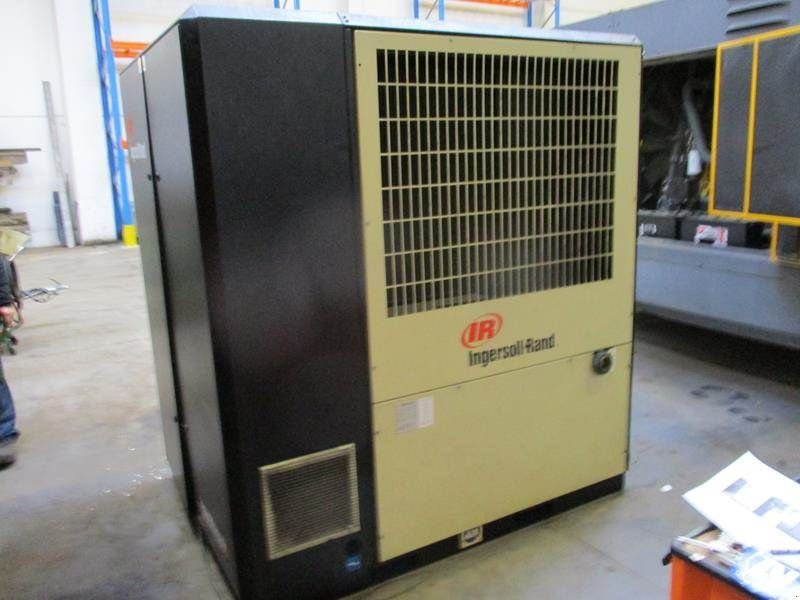 Hof-Kompressor des Typs Ingersoll Rand N 55 Nirvana, Gebrauchtmaschine in Waregem (Bild 3)