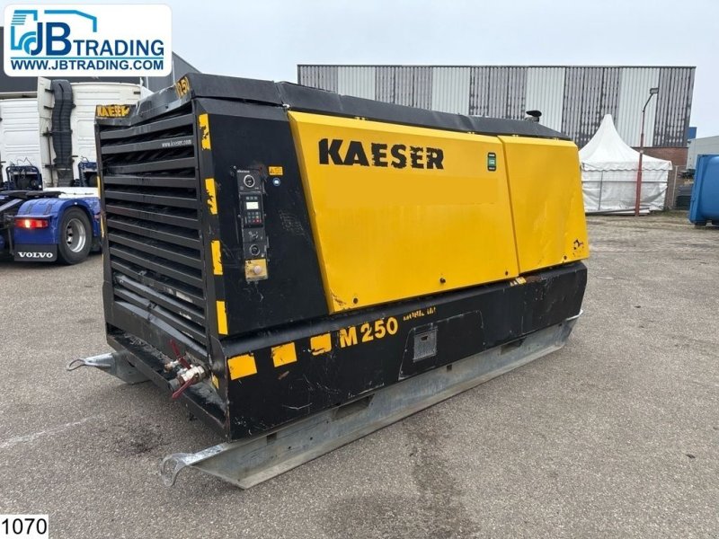 Hof-Kompressor del tipo Kaeser M250 1680 h, 8,6 bar, 202 KW, Gebrauchtmaschine en Ede