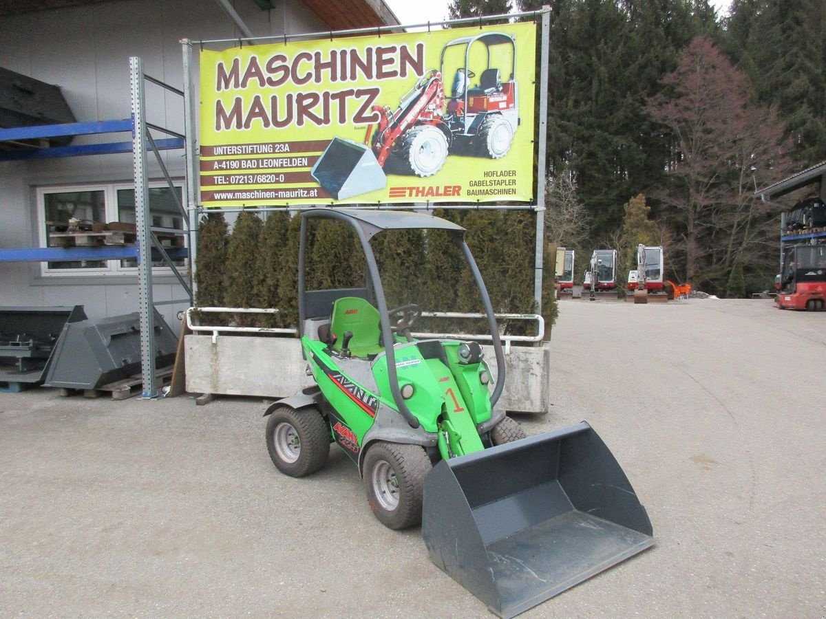 Hoflader van het type Avant 225, Gebrauchtmaschine in Bad Leonfelden (Foto 1)