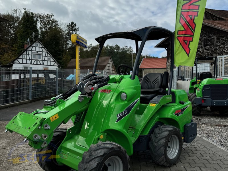 Hoflader tip Avant 530, Neumaschine in Lindenfels-Glattbach