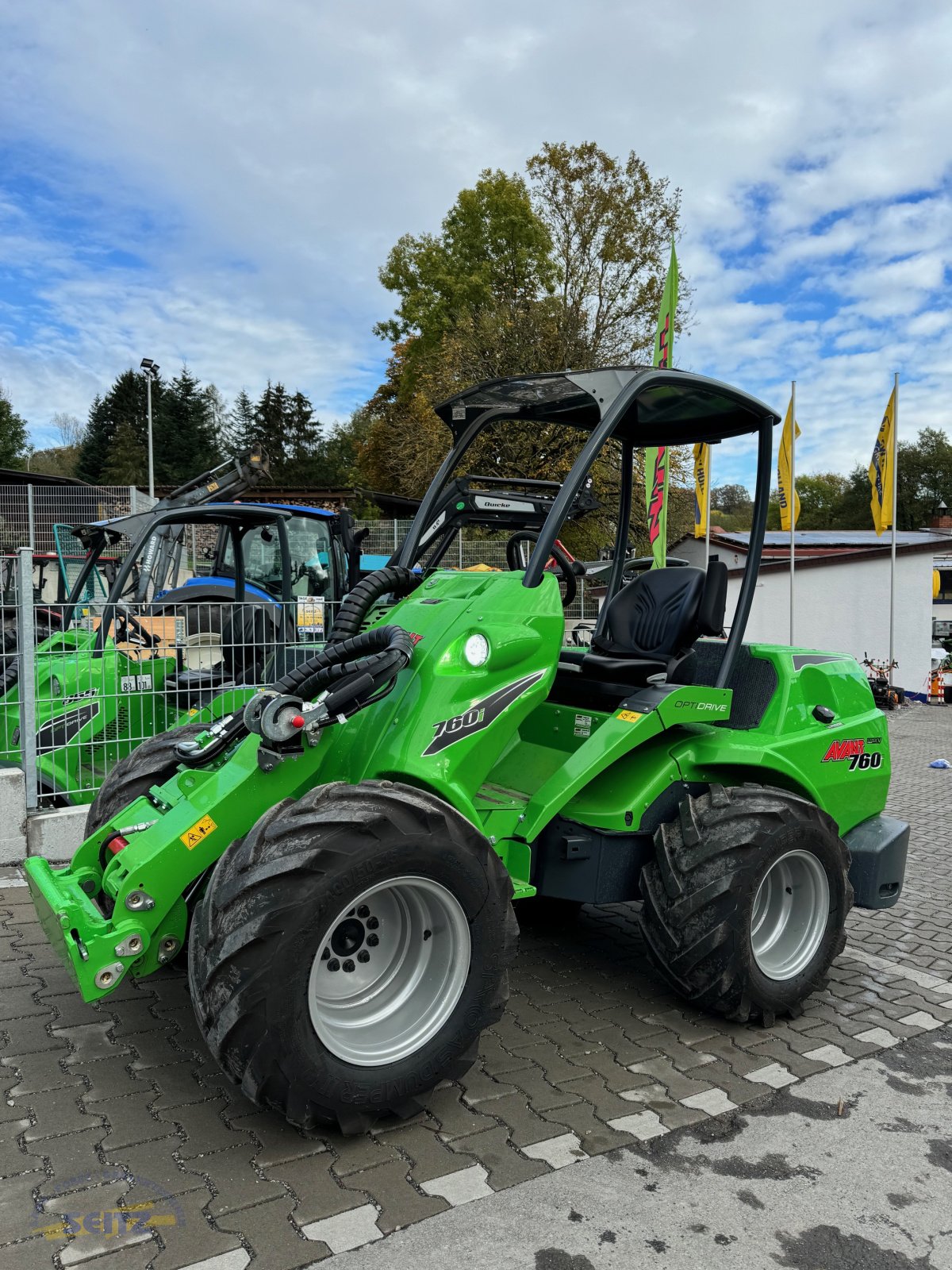 Hoflader tipa Avant 760i, Neumaschine u Lindenfels-Glattbach (Slika 1)