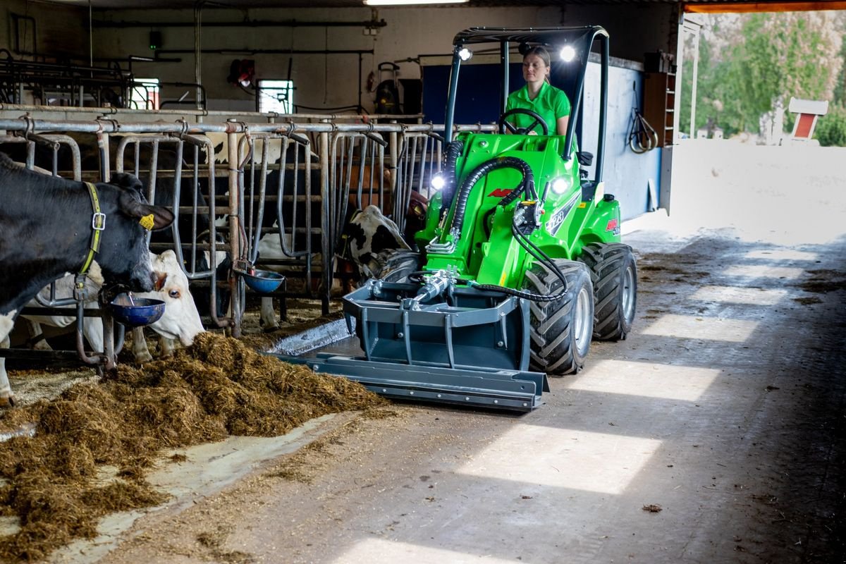 Hoflader del tipo Avant AVANT 523 Multifunktionslader Aktion, Neumaschine en Waidhofen an der Thaya (Imagen 13)