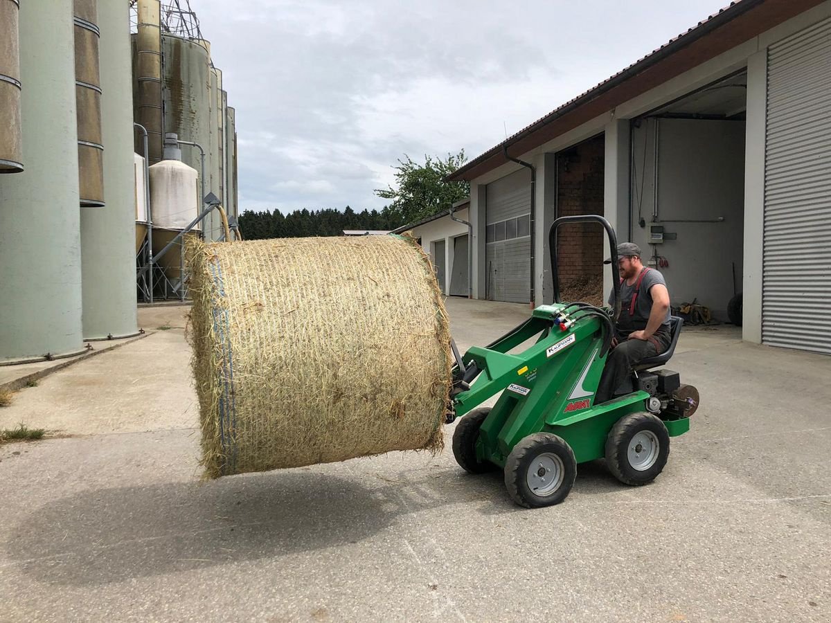 Hoflader tip Avant M 313 S, Gebrauchtmaschine in NATTERNBACH (Poză 1)