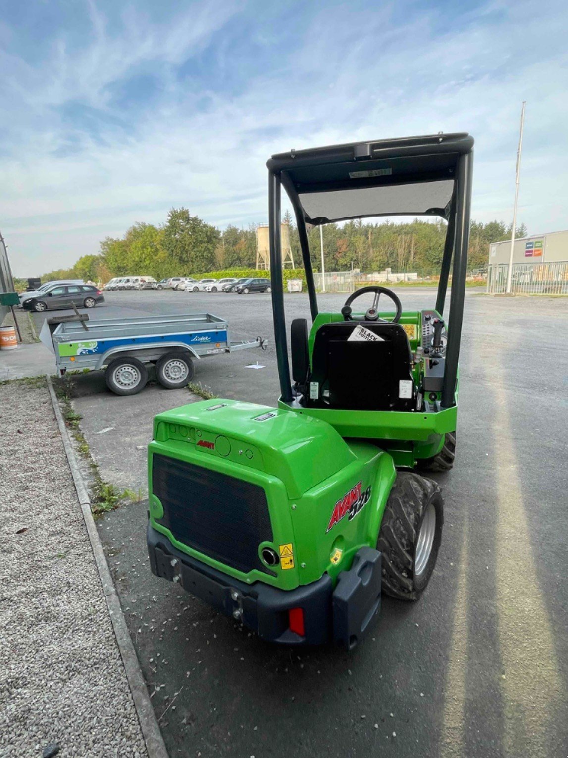 Hoflader of the type Avant Valet de ferme 528 . Avant, Gebrauchtmaschine in SAINT CLAIR SUR ELLE (Picture 3)