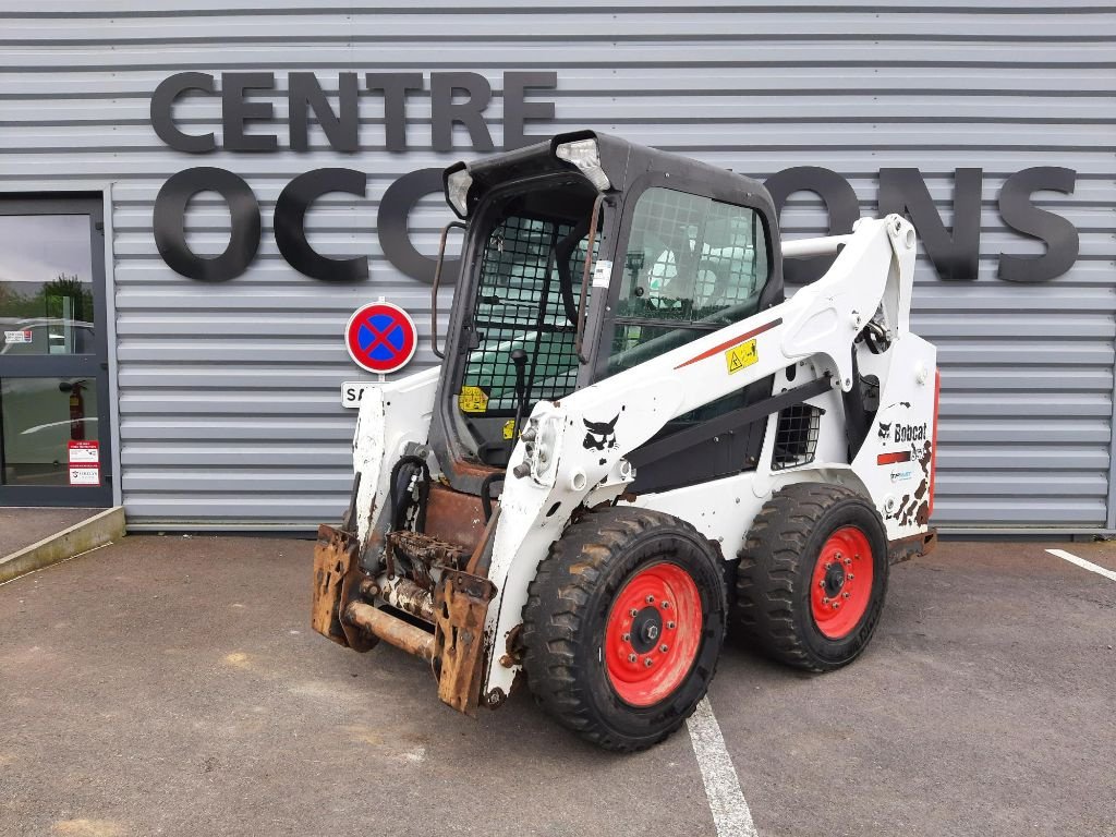 Hoflader del tipo Bobcat S570, Gebrauchtmaschine en GRANDCHAMPS DES FONTAINES (Imagen 1)