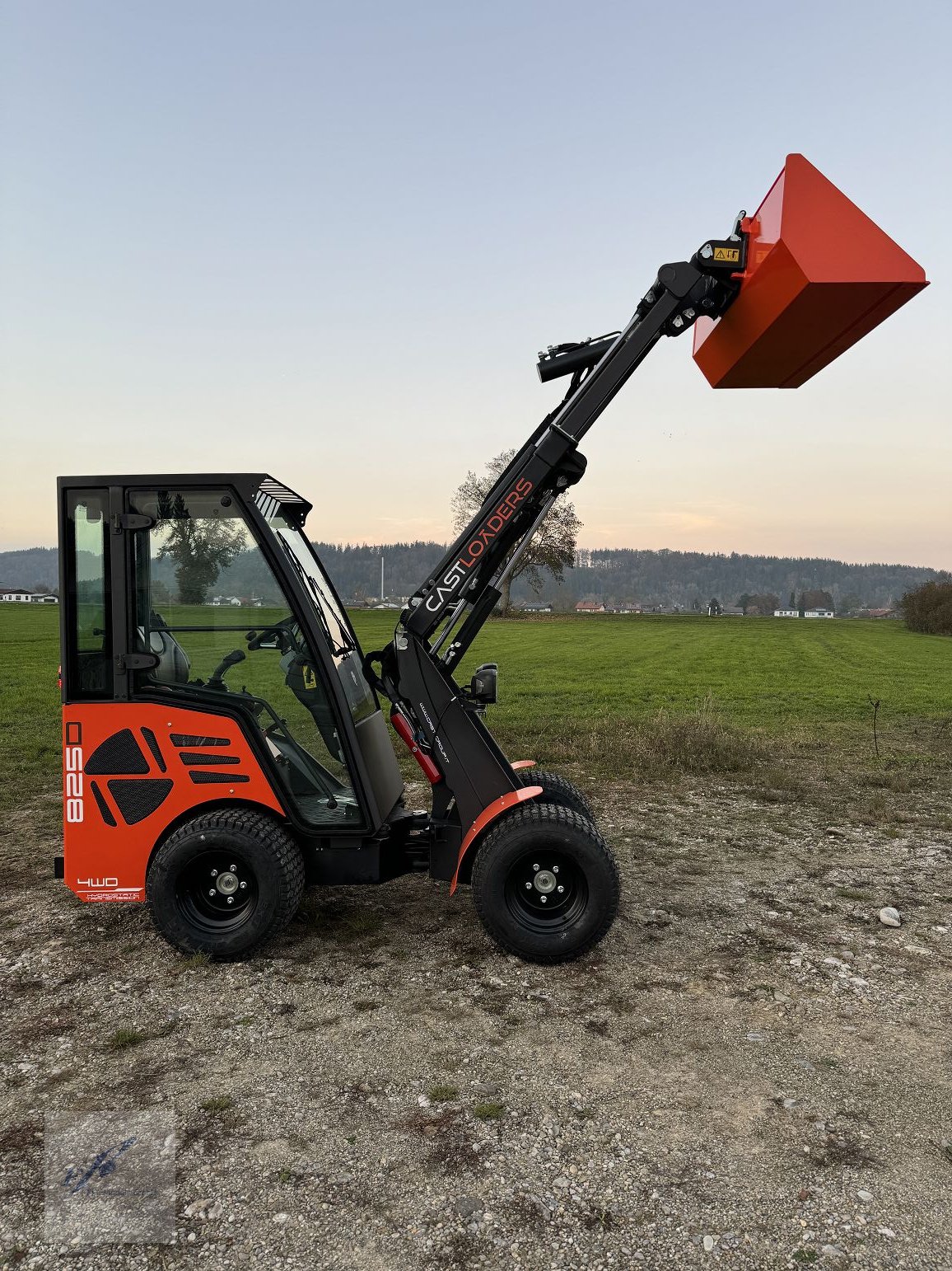 Hoflader du type Cast Group Teleskoplader 825 D, Neumaschine en Bruckmühl (Photo 1)