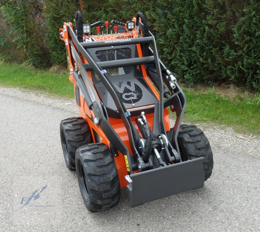 Hoflader a típus Cast Group WorkyQuad SSQ 11 Plus Minilader Dumper Skidlader, Neumaschine ekkor: Bruckmühl (Kép 8)