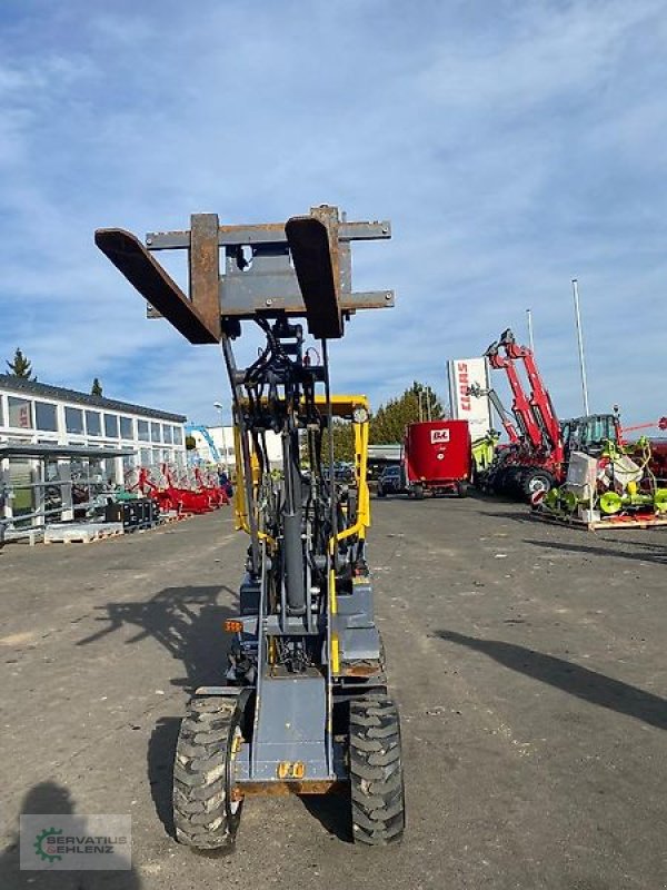 Hoflader del tipo Eurotrac W 10 Gebrauchter Hoflader mit Anbauwerkzeugen, Gebrauchtmaschine en Prüm-Dausfeld (Imagen 13)