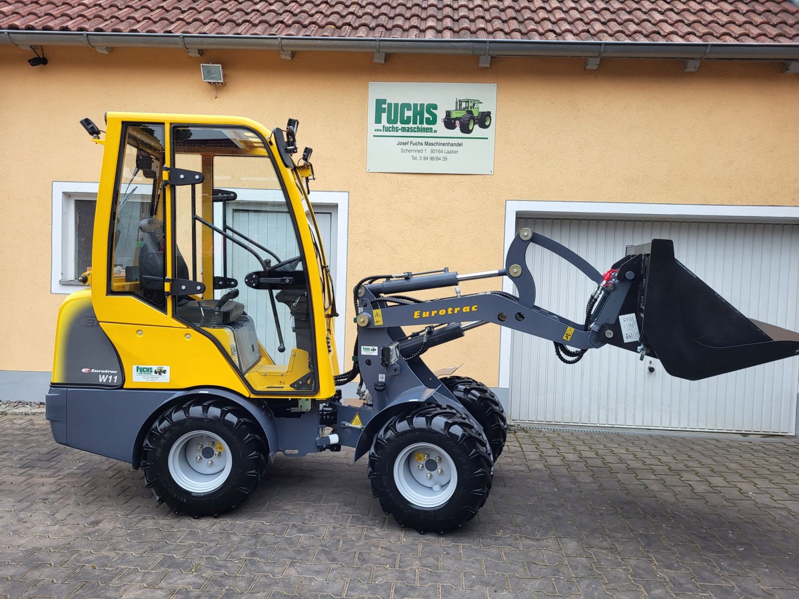 Hoflader des Typs Eurotrac W11 "mit Kabine im Neuzustand", Gebrauchtmaschine in Laaber (Bild 2)