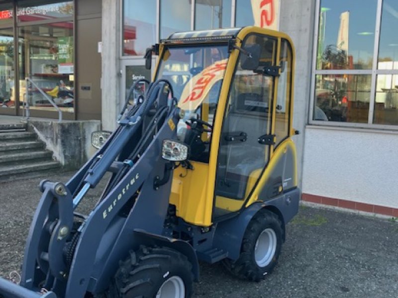 Hoflader tip Eurotrac W11, Neumaschine in Ostrach