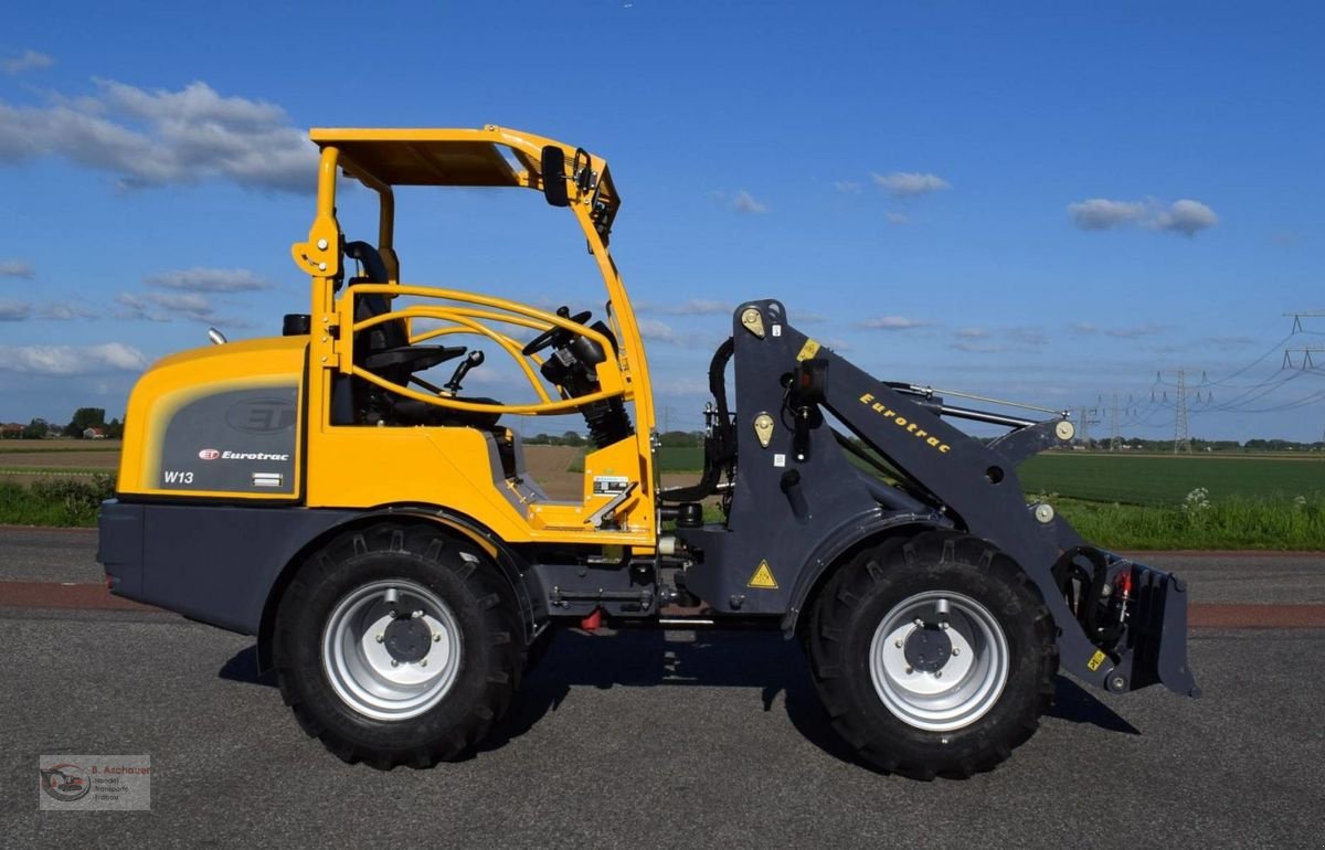 Hoflader of the type Eurotrac W13-CF, Neumaschine in Dimbach (Picture 2)